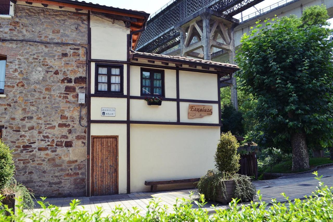 Casa Rural Etxaluze Ormáiztegui Esterno foto